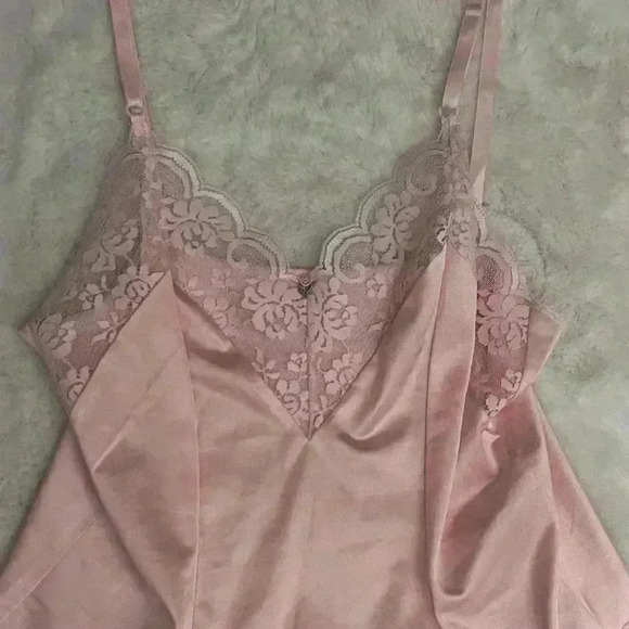 VTG Pink Satin Lace Trim Camisole Top W/Rose Applique Size XS Coquette Romantic - Picture 12 of 12